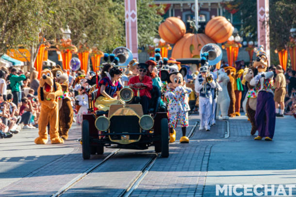 , Disneyland Update: Construction-O-Ween in the Parks