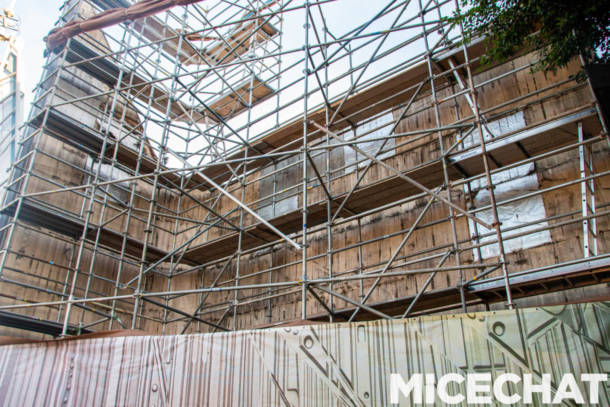, Disneyland Update – Charging More & Turning On The Holidays