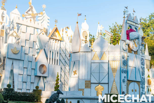 , Disneyland Update – Charging More & Turning On The Holidays