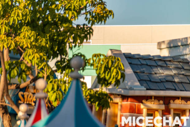 , Disneyland Update – Charging More & Turning On The Holidays