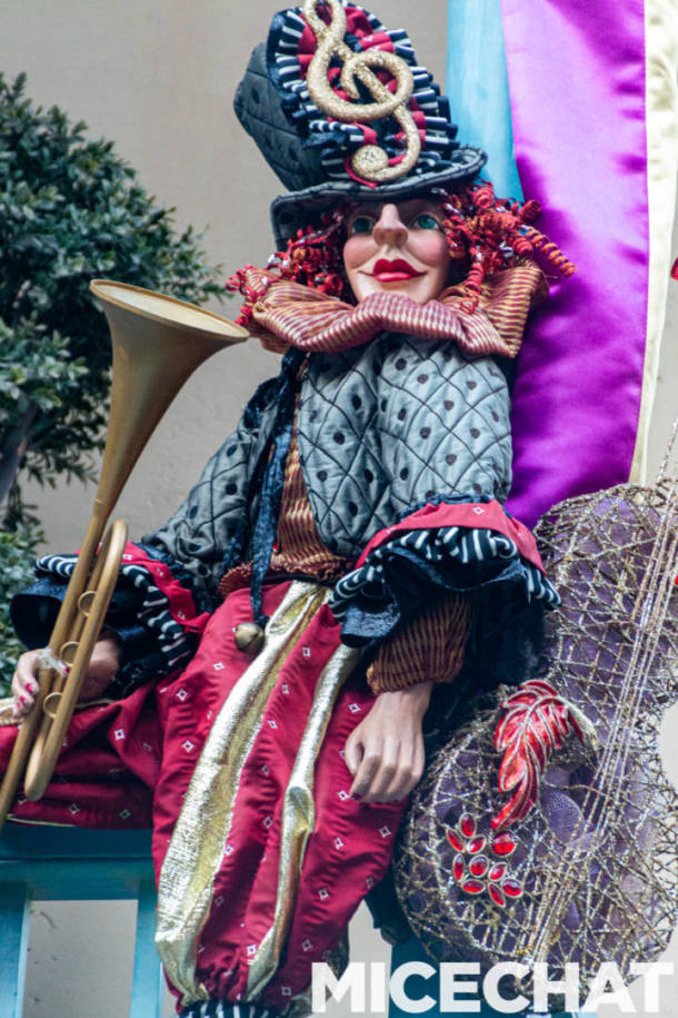 , Disneyland Update – Charging More & Turning On The Holidays