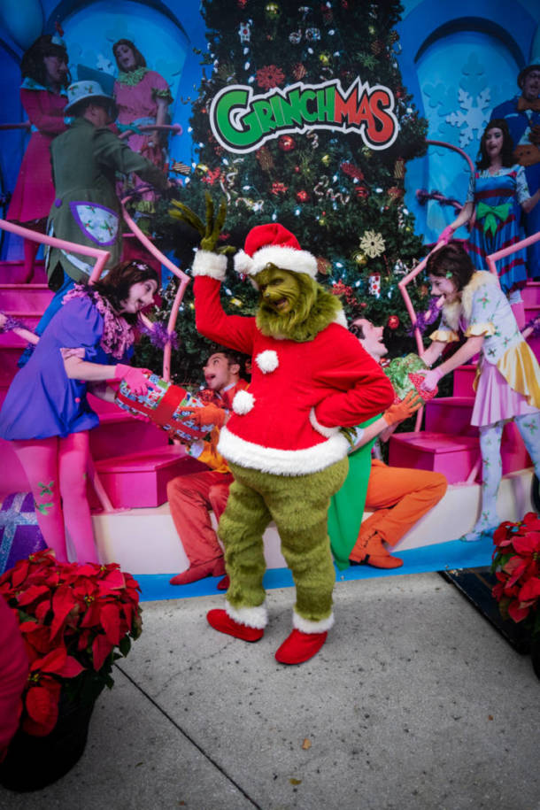 , Universal Orlando Rings in the Holidays with Macy&#8217;s Parade, Grinchmas, and Potter