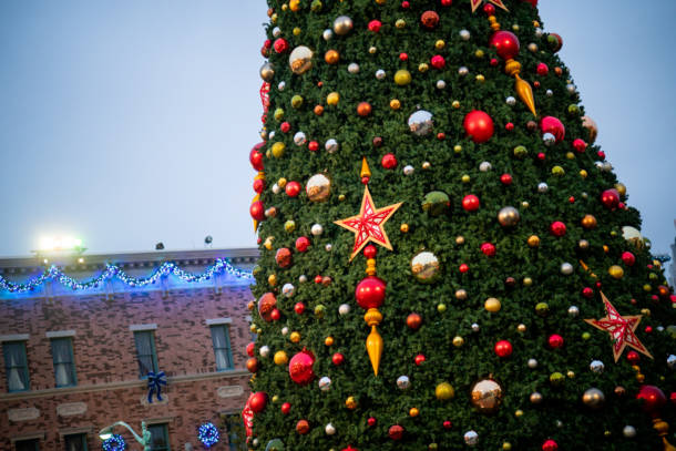 , Universal Orlando Rings in the Holidays with Macy&#8217;s Parade, Grinchmas, and Potter