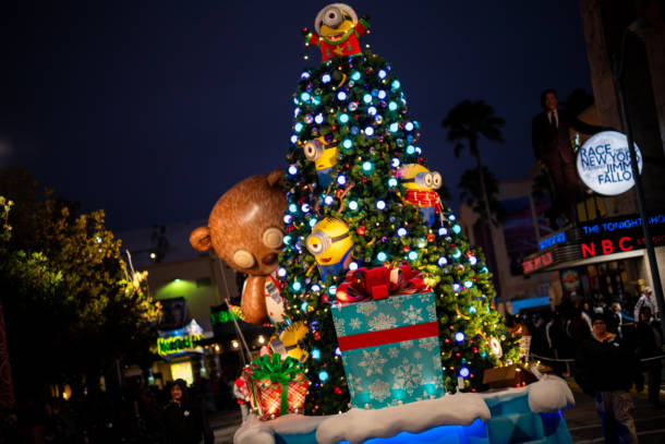 , Universal Orlando Rings in the Holidays with Macy&#8217;s Parade, Grinchmas, and Potter