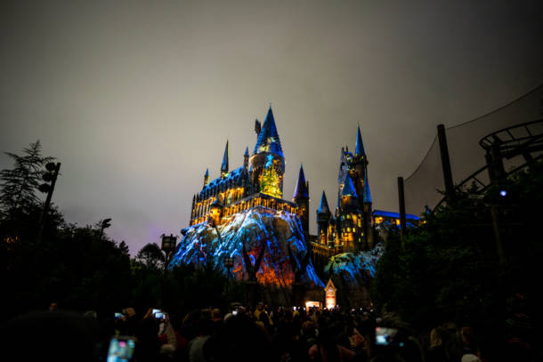 , Universal Orlando Rings in the Holidays with Macy&#8217;s Parade, Grinchmas, and Potter