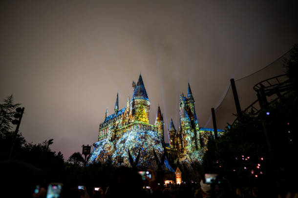 , Universal Orlando Rings in the Holidays with Macy&#8217;s Parade, Grinchmas, and Potter