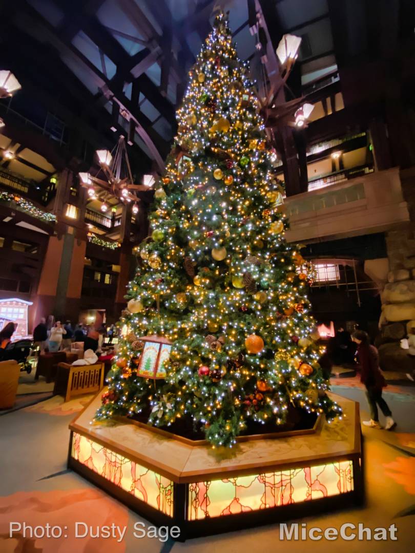 , Disneyland Update:  Holiday Presto Chango – Everything New is Old Again