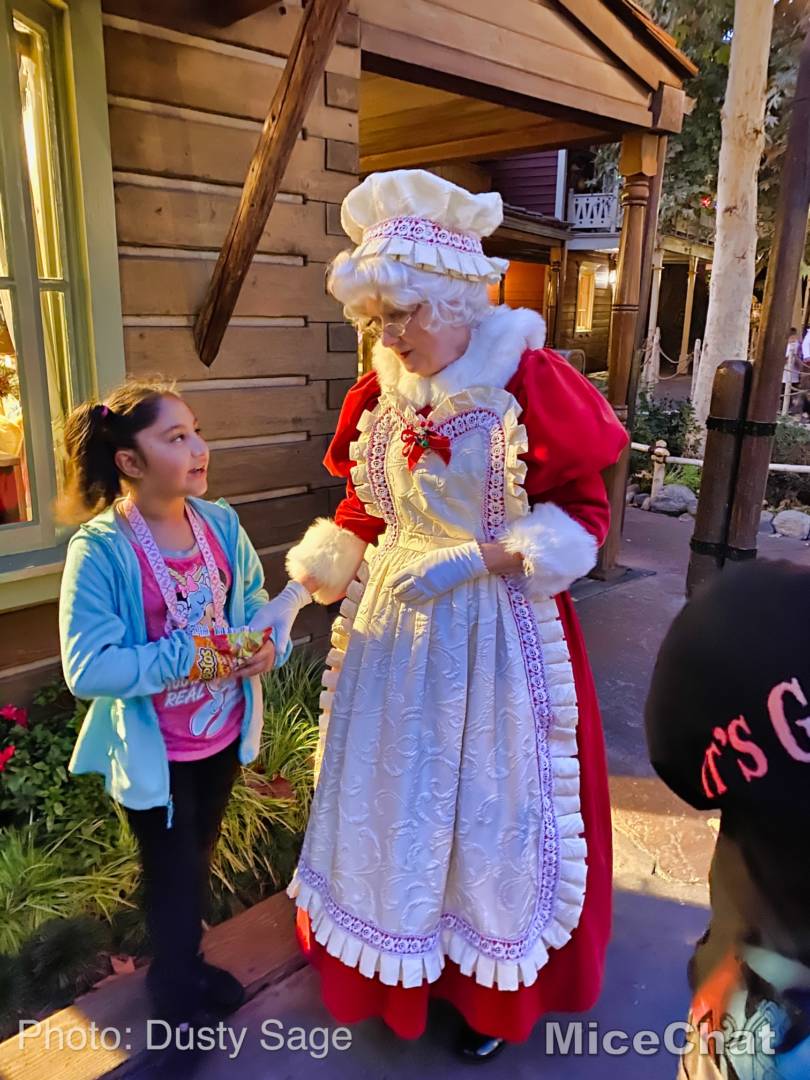 , Disneyland Update:  Holiday Presto Chango &#8211; Everything New is Old Again