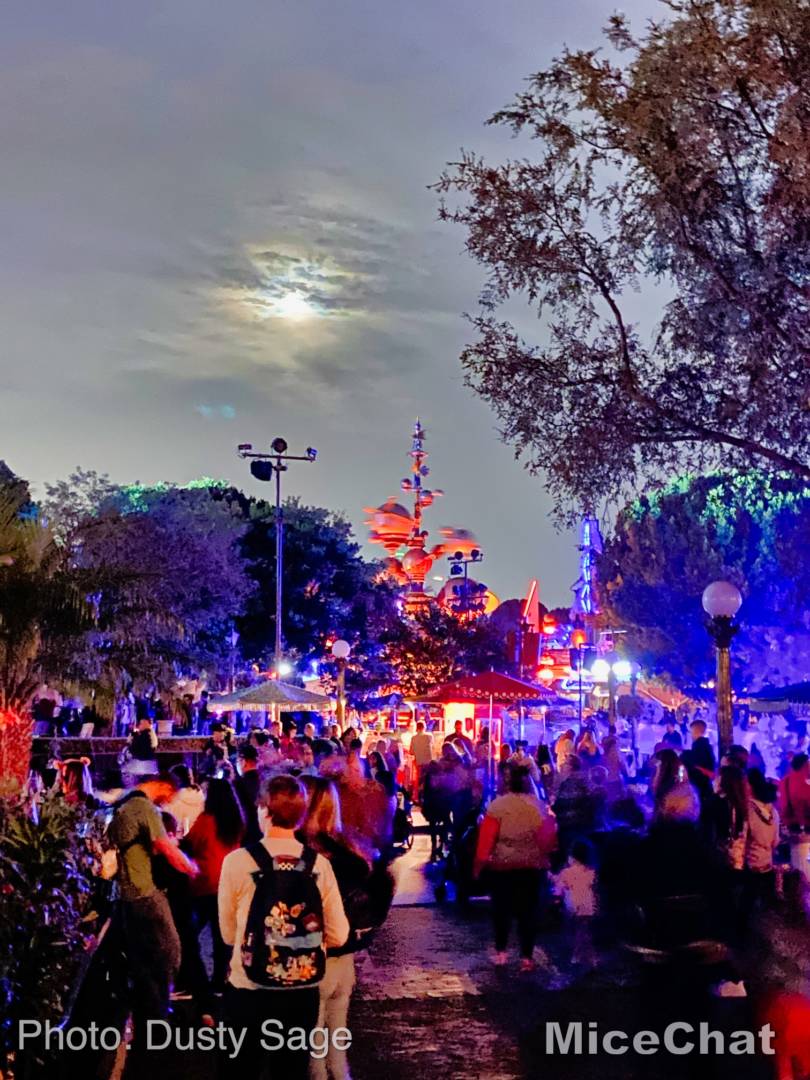 , Disneyland Update:  Holiday Presto Chango &#8211; Everything New is Old Again