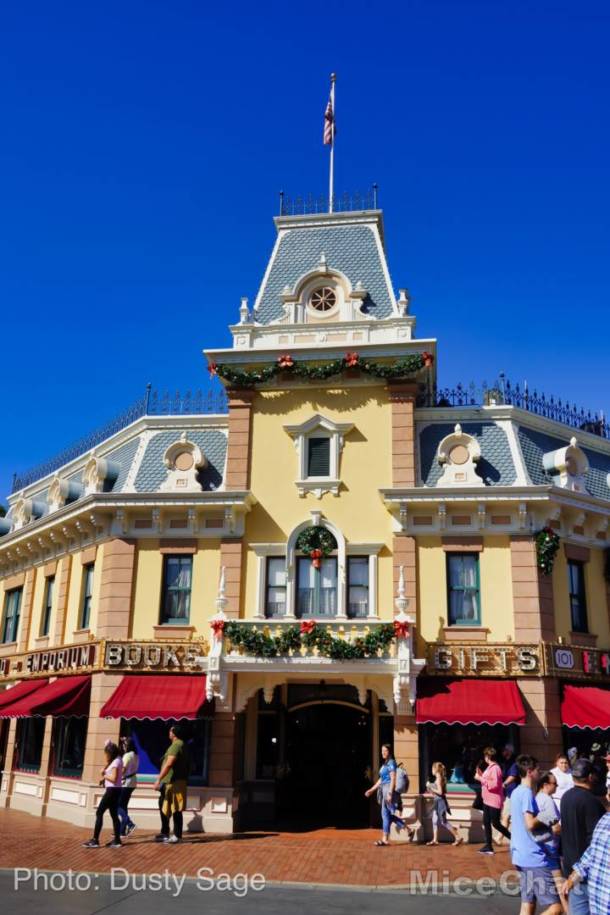 , Disneyland Update &#8211; Unpacking the Holidays for 2019