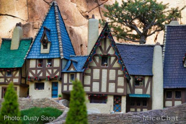 , Disneyland Update &#8211; Unpacking the Holidays for 2019