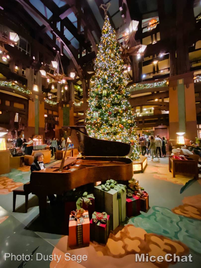 , Disneyland Update: Holiday Presto Chango – Everything New is Old Again