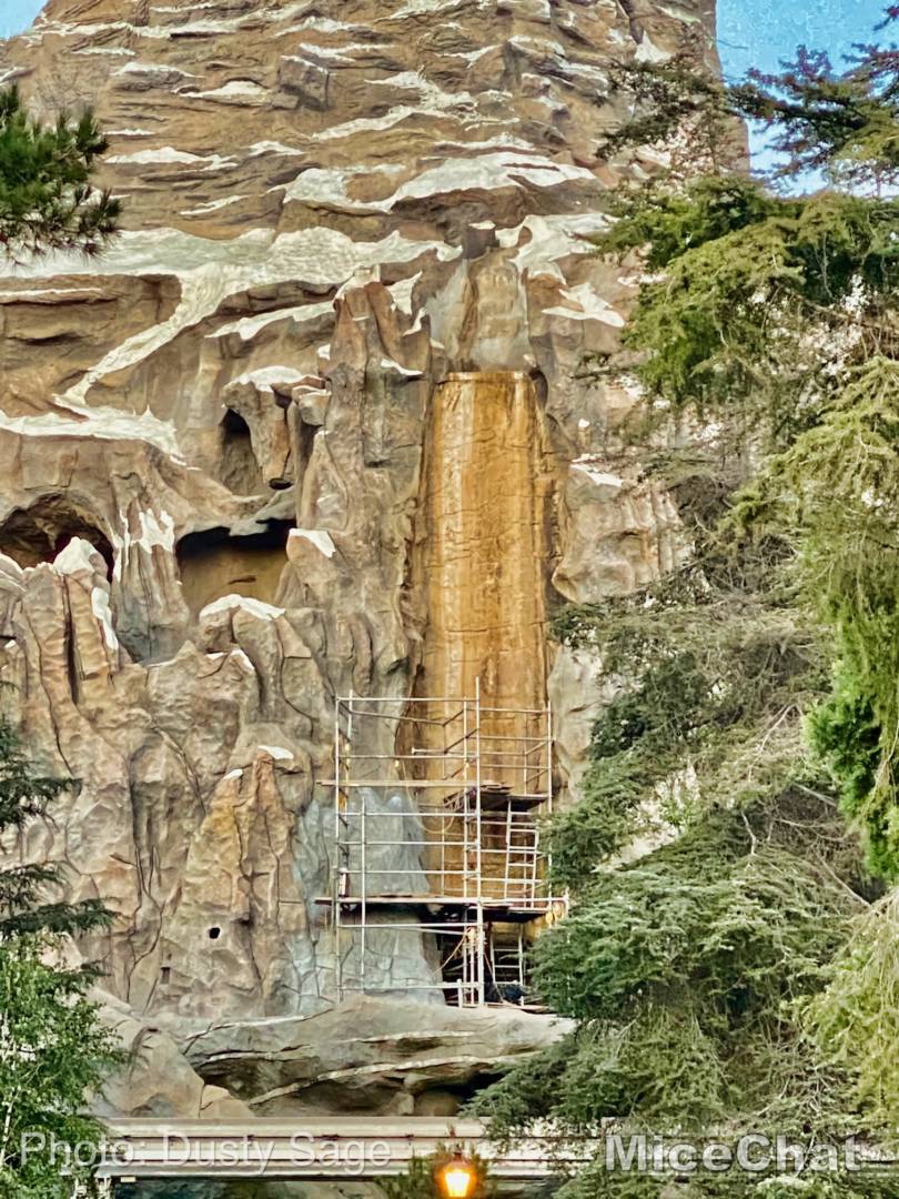 , Disneyland Update: Holiday Presto Chango – Everything New is Old Again