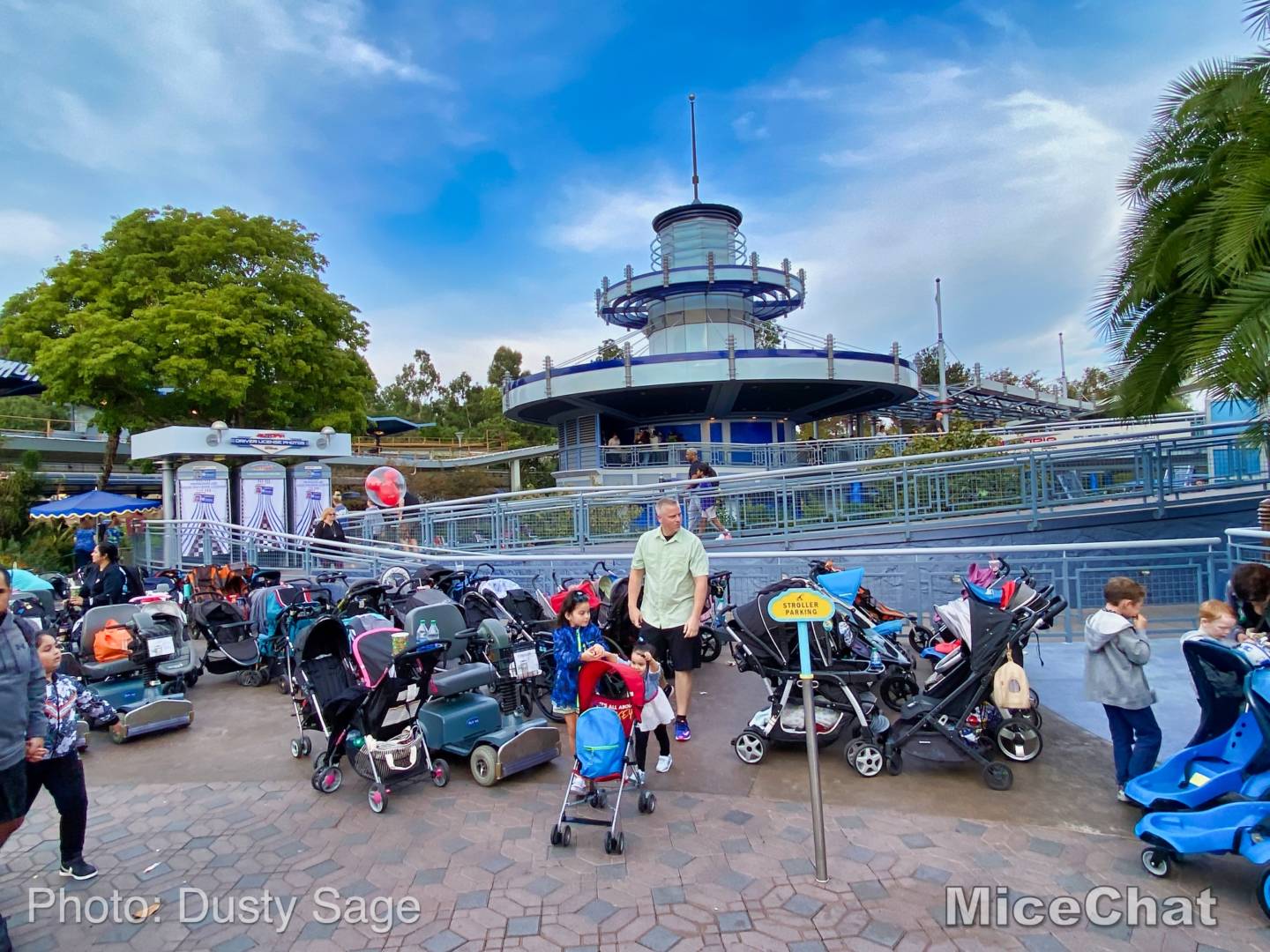 , Disneyland Update: Holiday Presto Chango – Everything New is Old Again