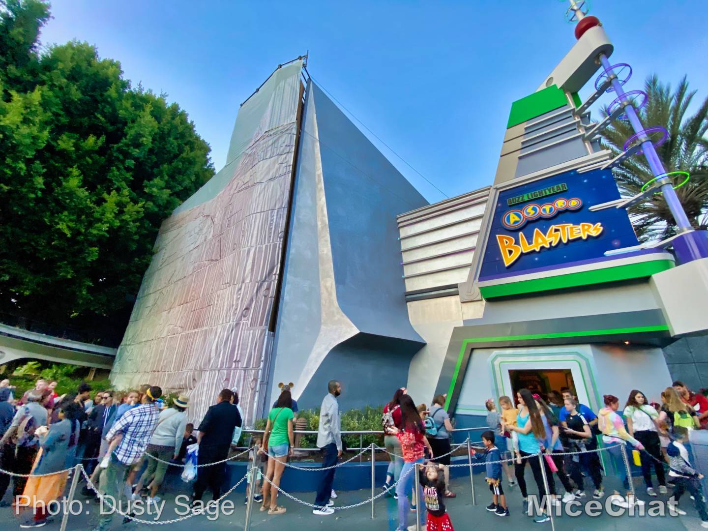 , Disneyland Update:  Holiday Presto Chango – Everything New is Old Again
