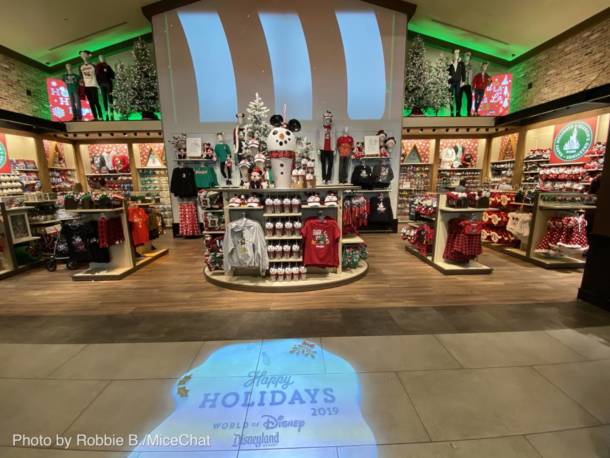 , Disneyland Update &#8211; Unpacking the Holidays for 2019