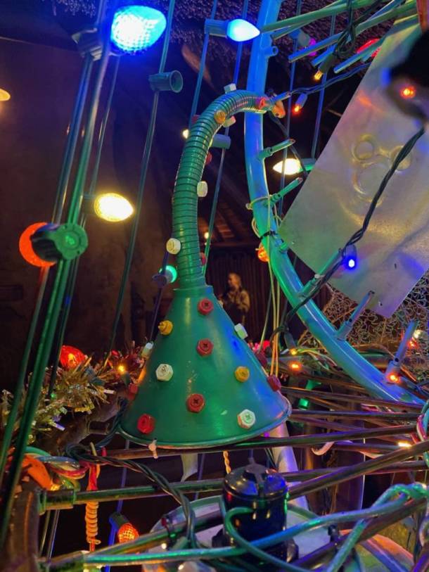 , Dateline Disney World: Animal Kingdom Holiday Celebrations