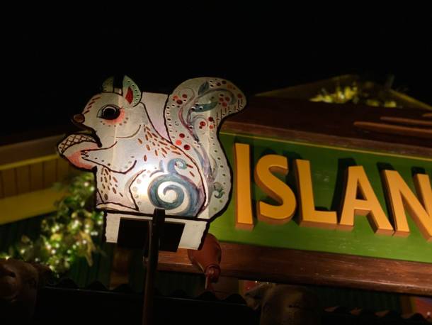 , Dateline Disney World: Animal Kingdom Holiday Celebrations
