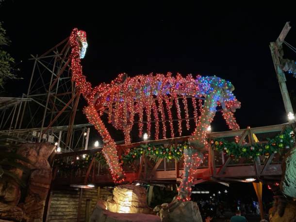 , Dateline Disney World: Animal Kingdom Holiday Celebrations