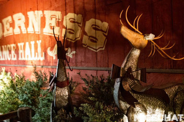, Knott’s Merry Farm Presents a Magical Down Home Christmas