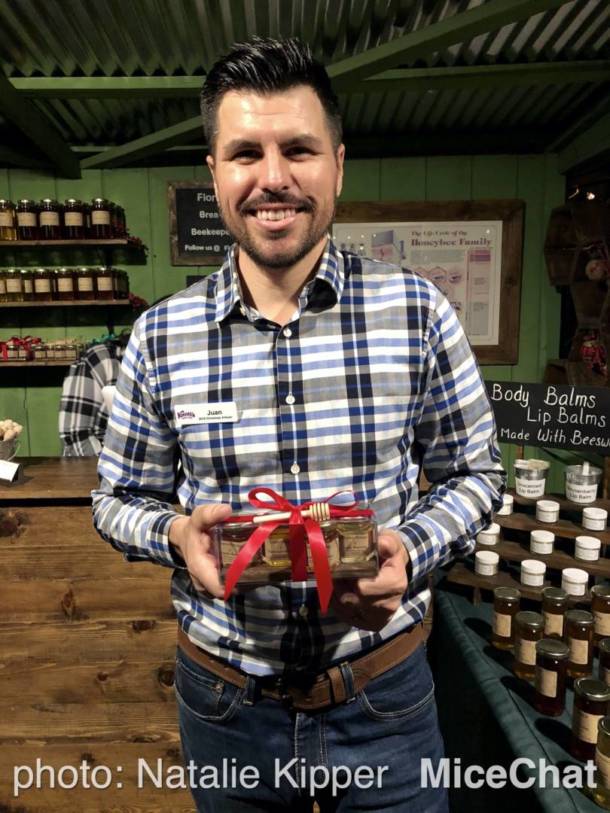 Knott's Merry Farm 2019 Merchandise, Irresistible Knott’s Merry Farm Holiday Mirth and Merchandise