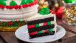 DLR_DL_Holiday2019_PlazaInn_ChristmasCake_100919_DSC00135_DN-1024×576