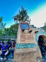 Disneyland-News-Christmas-Adventureland-1