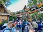 Disneyland-News-Crowds-Tiki