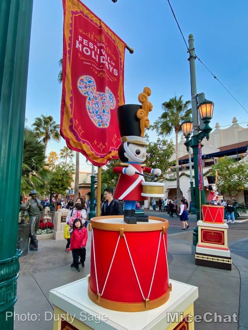 , Last Disneyland Update of the Decade &#8211; Ringing in 2020 with Massive Crowds