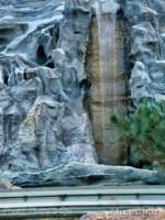 Disneyland-News-Matterhorn-Close-Up-Waterfall