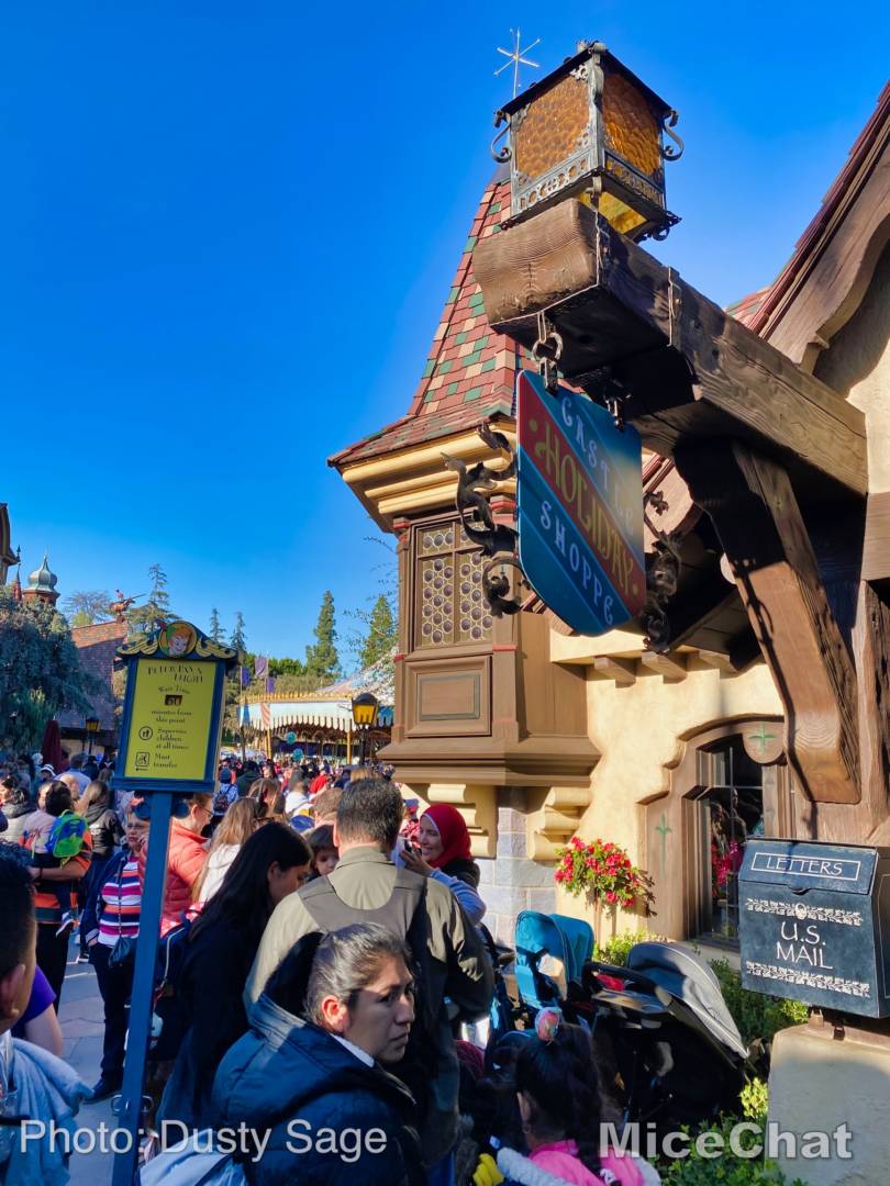 , Last Disneyland Update of the Decade &#8211; Ringing in 2020 with Massive Crowds