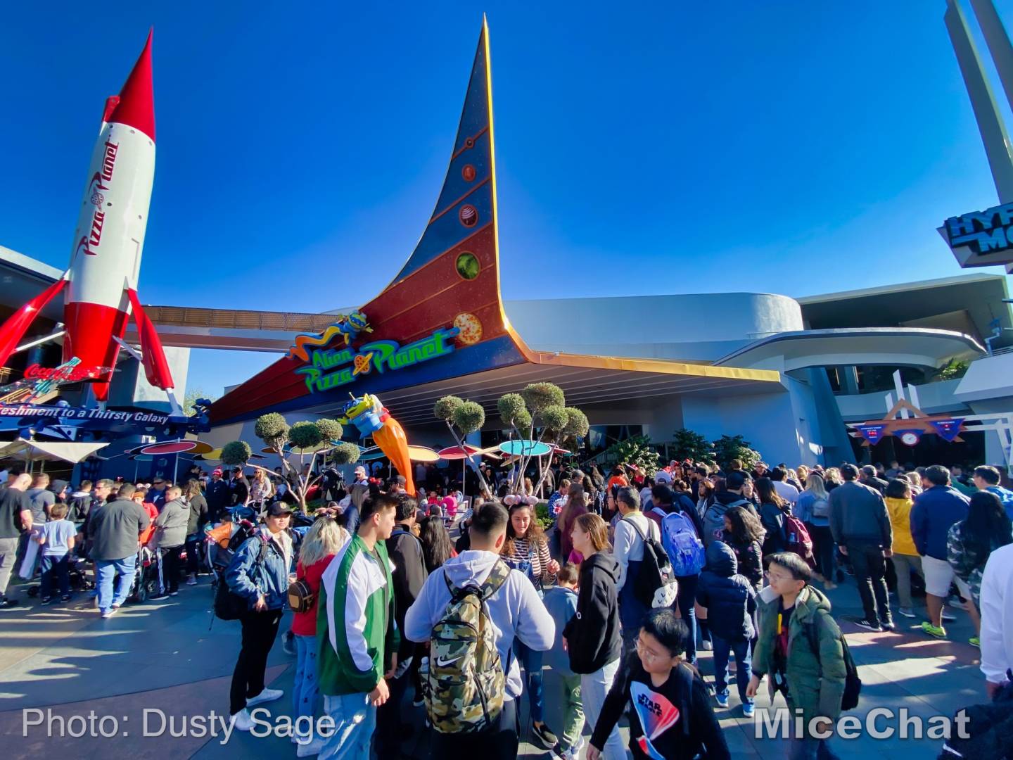 , Last Disneyland Update of the Decade – Ringing in 2020 with Massive Crowds