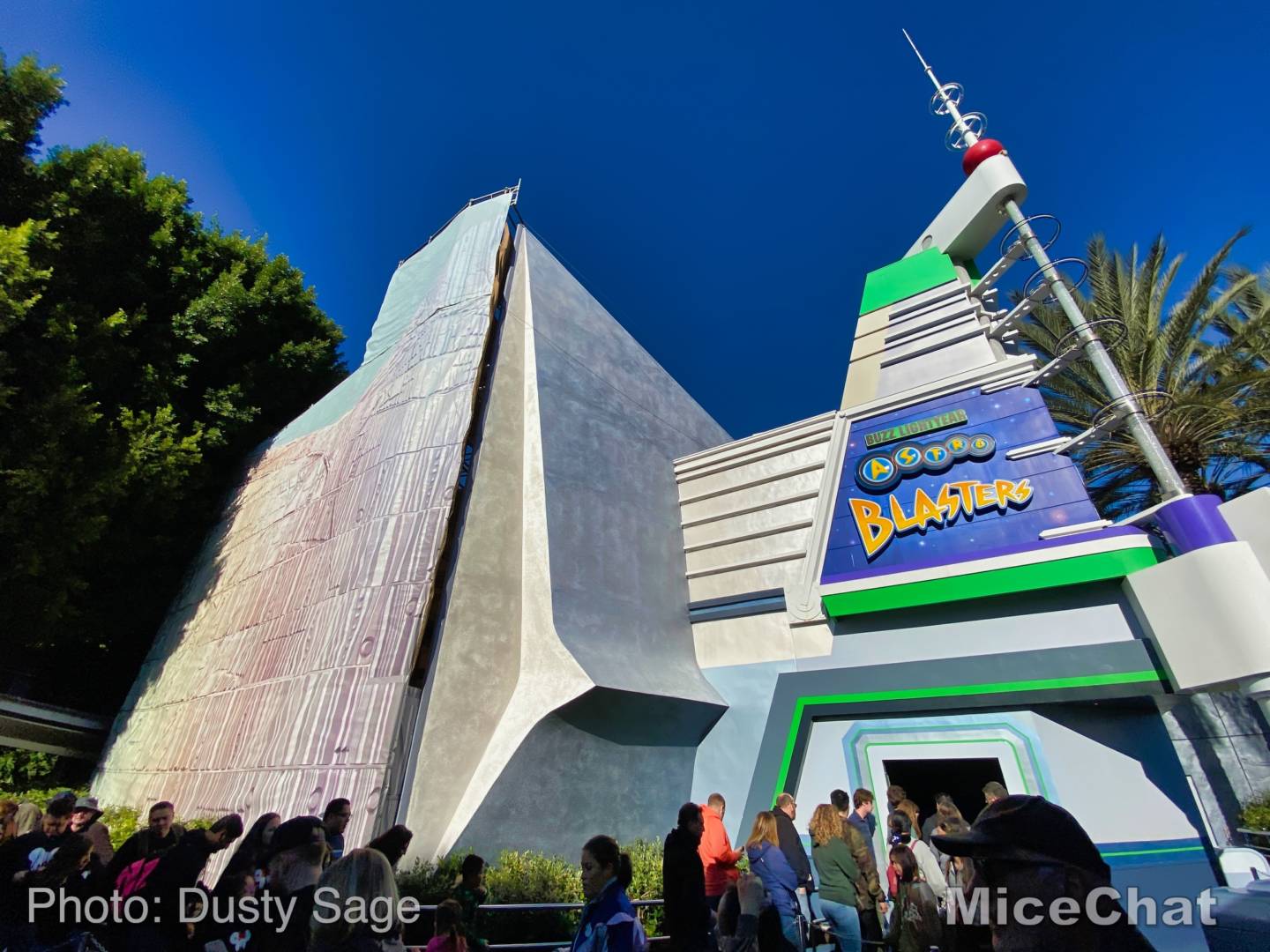 , Last Disneyland Update of the Decade – Ringing in 2020 with Massive Crowds