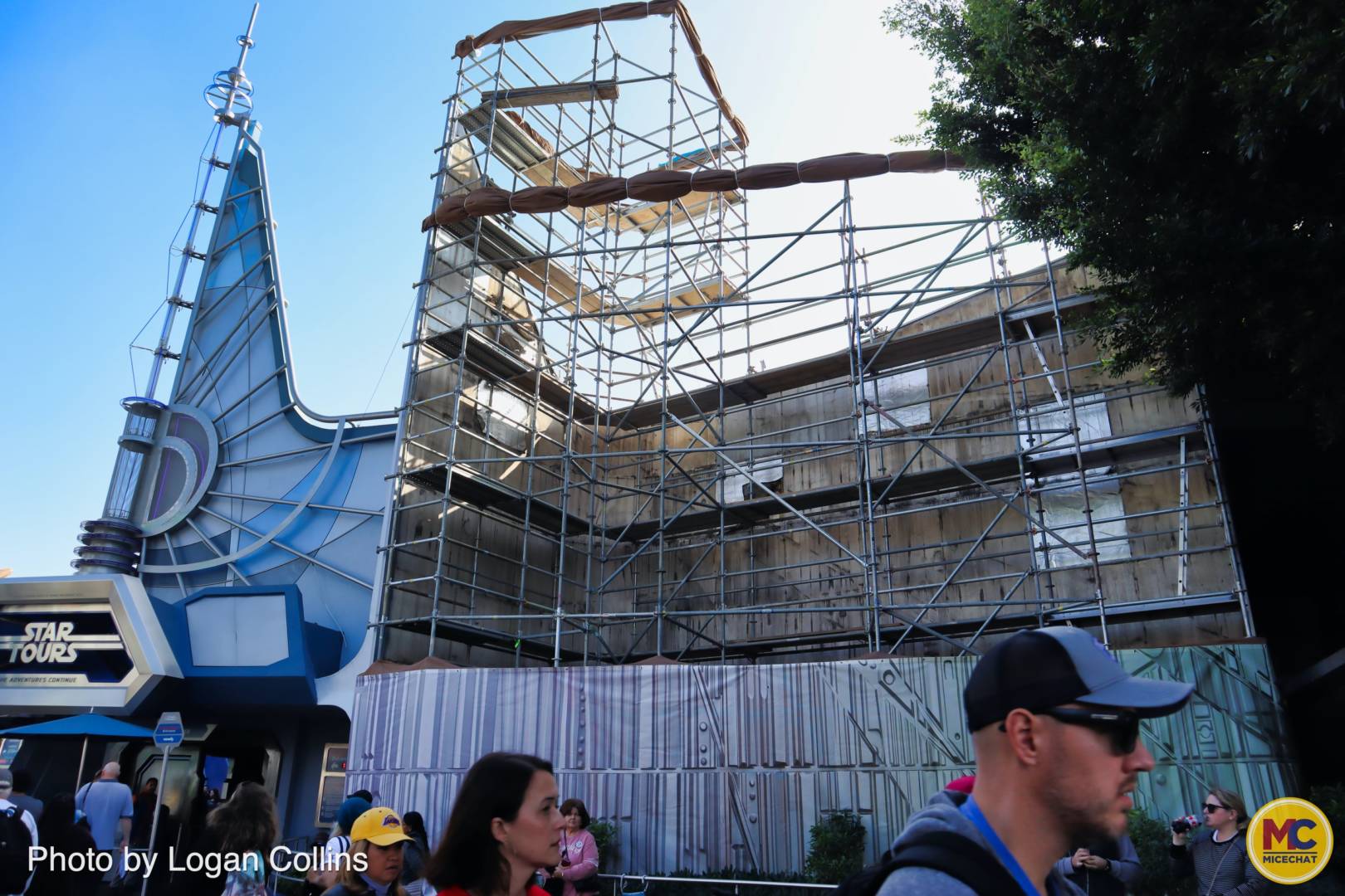 Disneyland - Tomorrowland Space Mountian