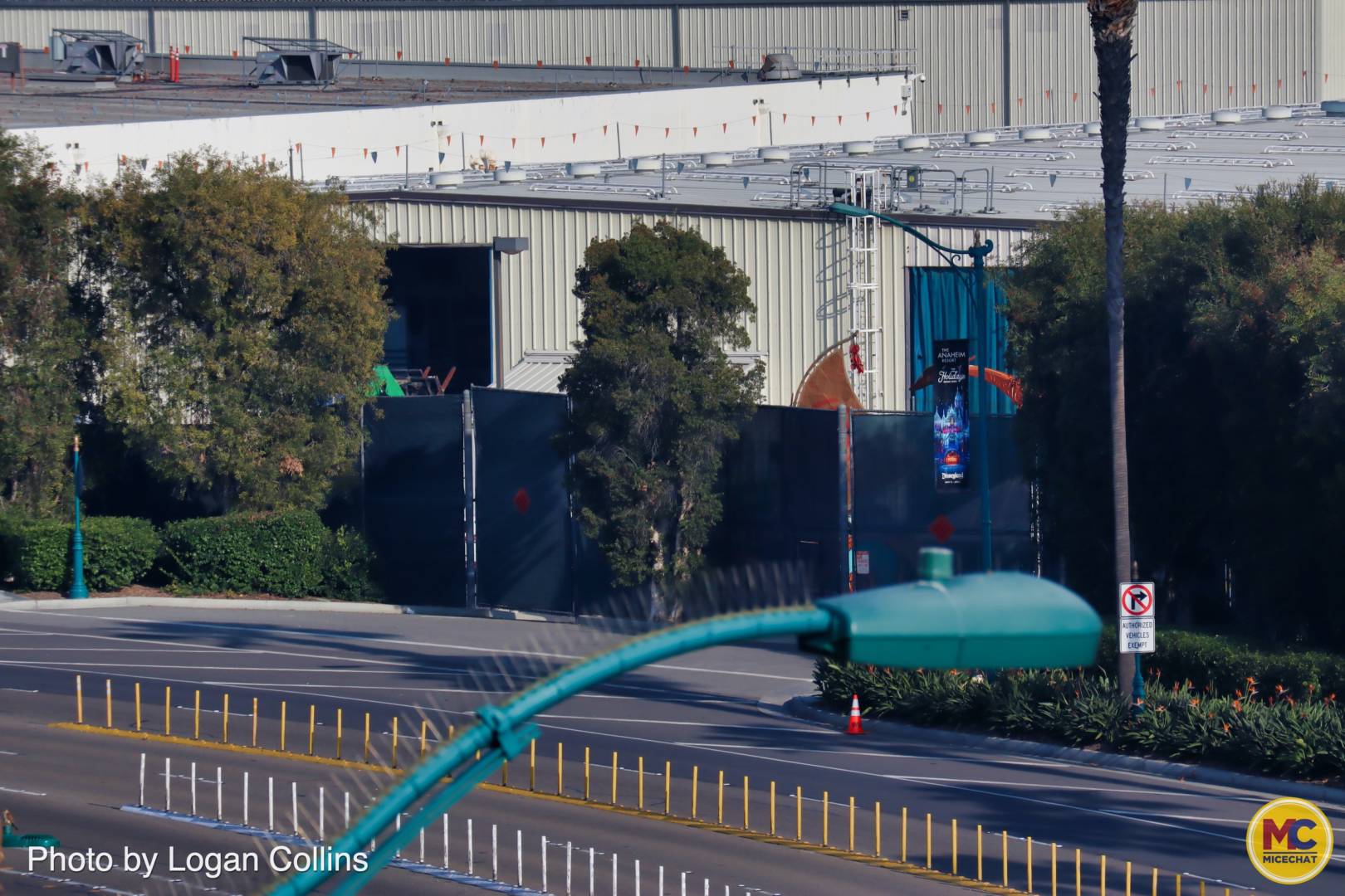 , Disneyland Update – Holiday Bomb Hits & Gazing into 2020