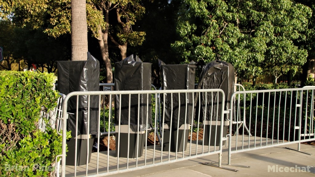 , Disneyland Update: Skywalker Surprise . . . THIS is the Droid You’re Looking For!