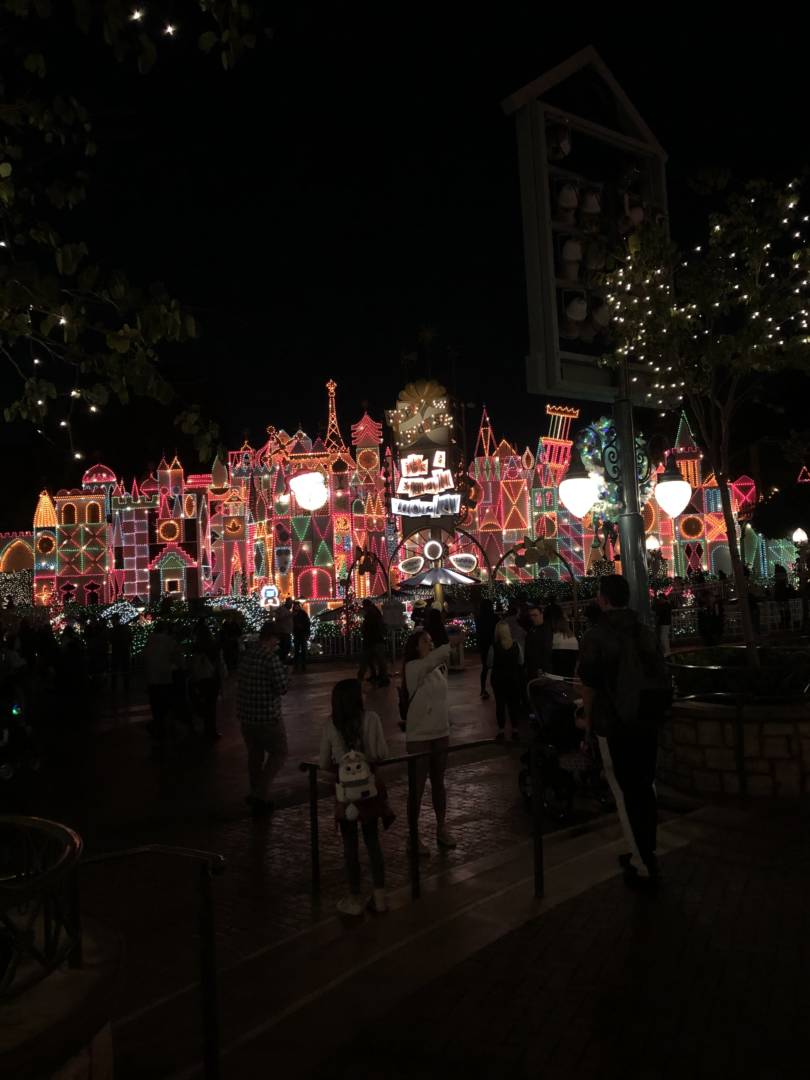 , The Hoppers – Top Ten Holiday Spots at the Disneyland Resort