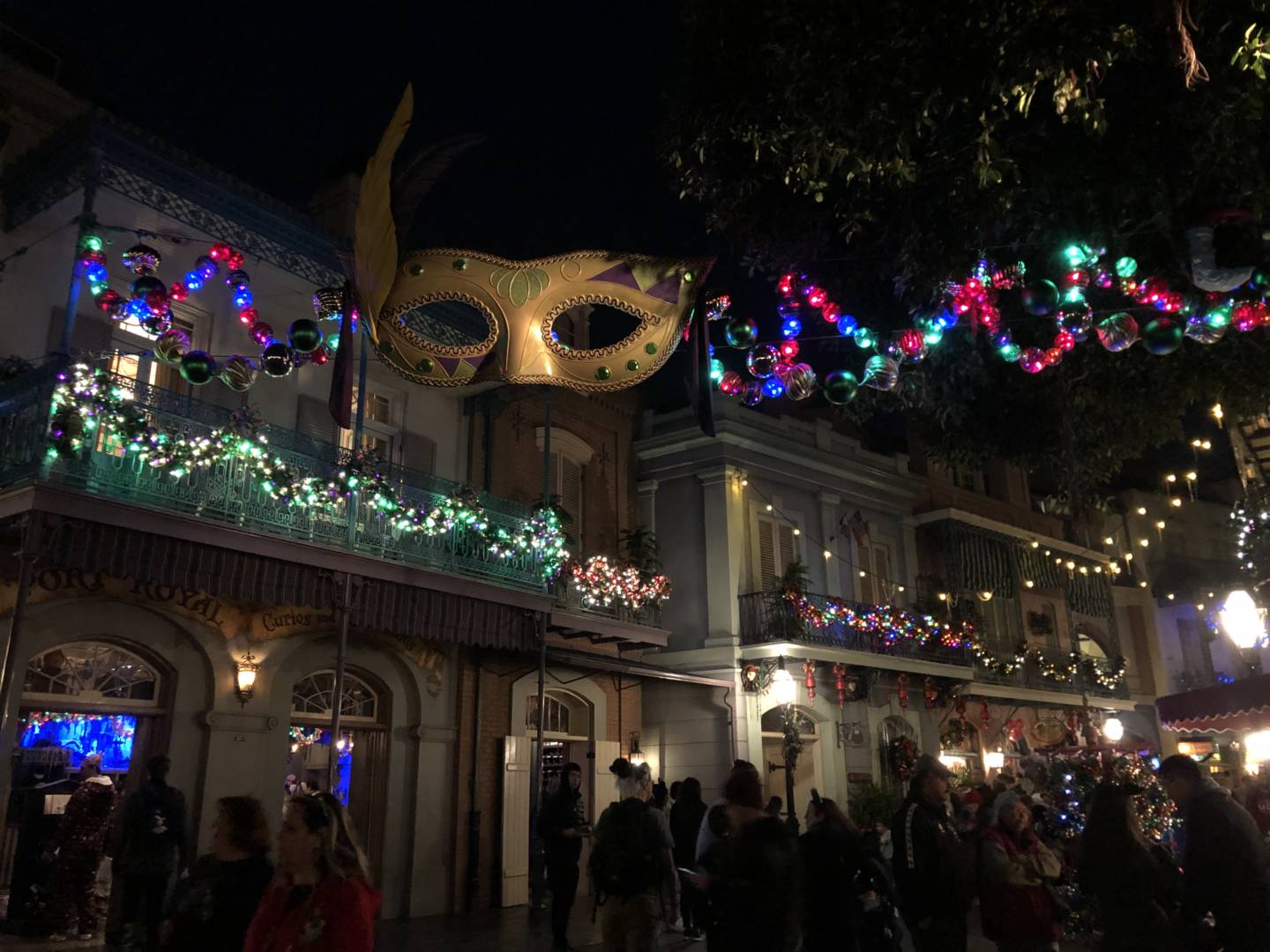 , The Hoppers – Top Ten Holiday Spots at the Disneyland Resort