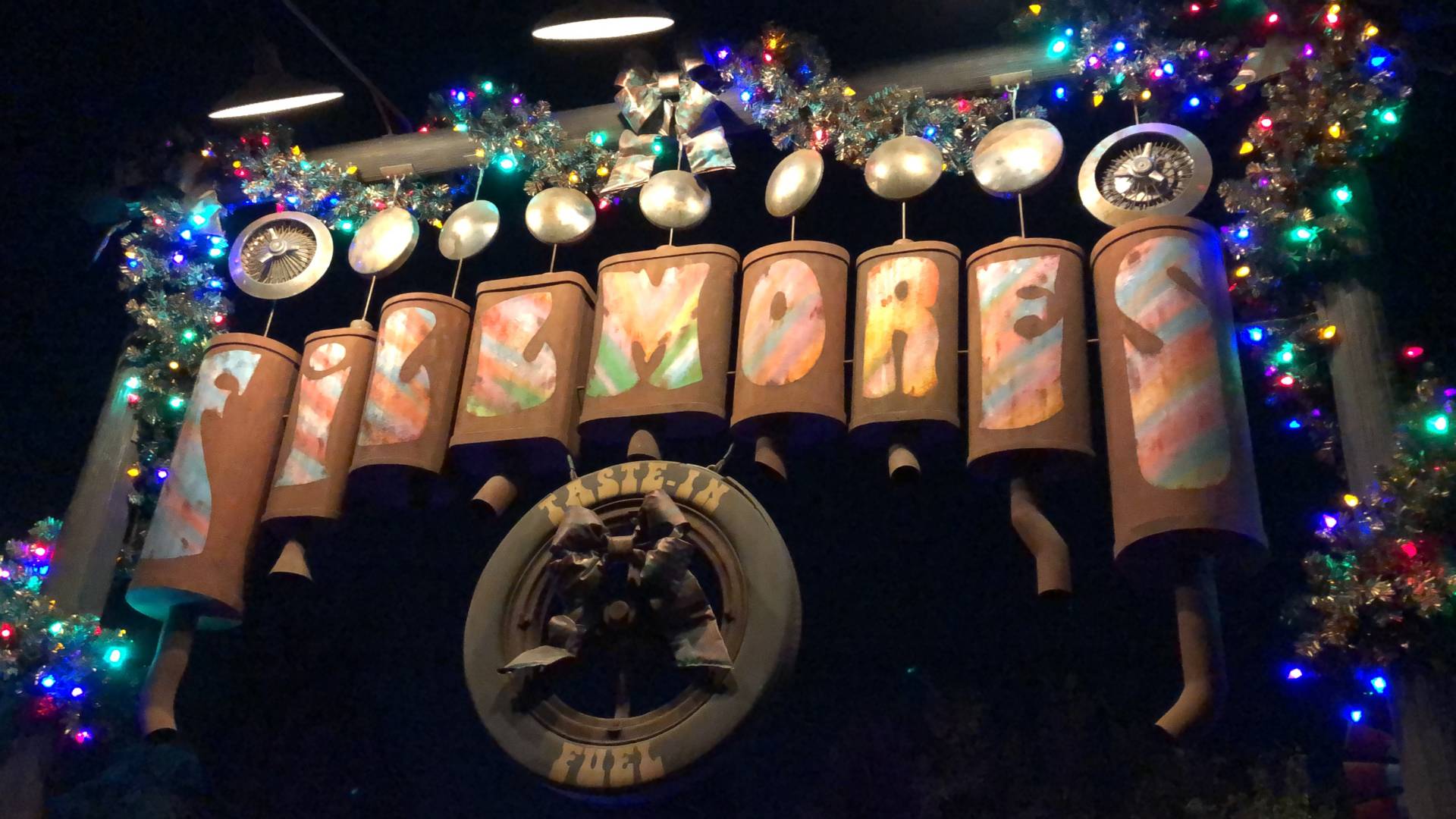 , The Hoppers – Top Ten Holiday Spots at the Disneyland Resort