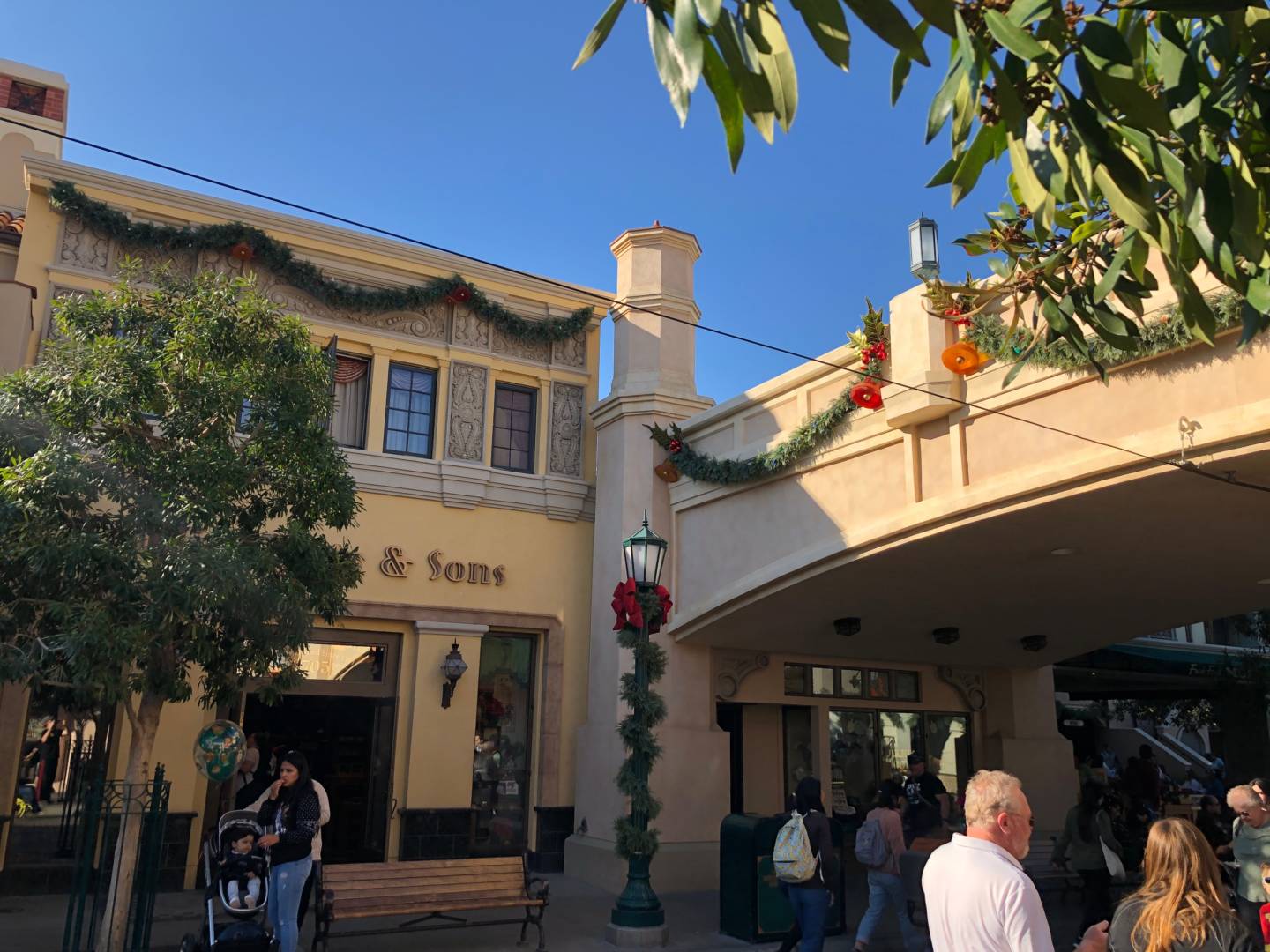 , The Hoppers – Top Ten Holiday Spots at the Disneyland Resort