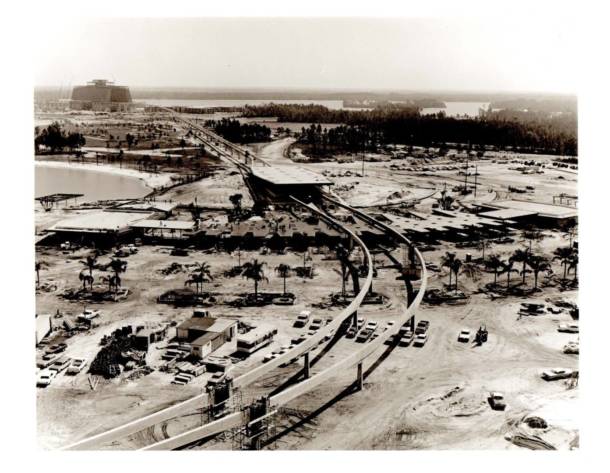 , Rare Walt Disney World Construction Photos!