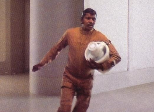 , 7 Things from the Mandalorian We’d Like to See in Galaxy’s Edge