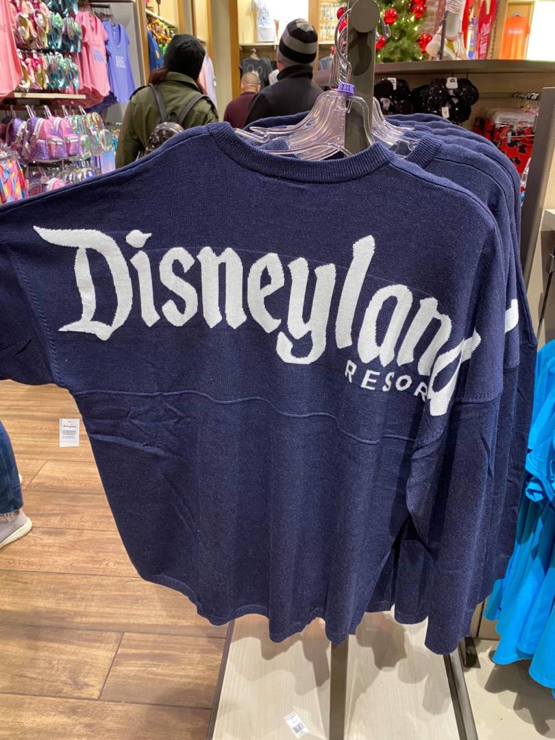 , Disneyland Update – Candlelight, Candy Canes & Resistance Rising!