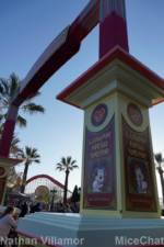 DCA-Lunar-New-Year-Arch-MiceChat-1