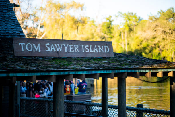 , Dateline Disney World – Tron Tryout and Massive Magic Kingdom Crowds