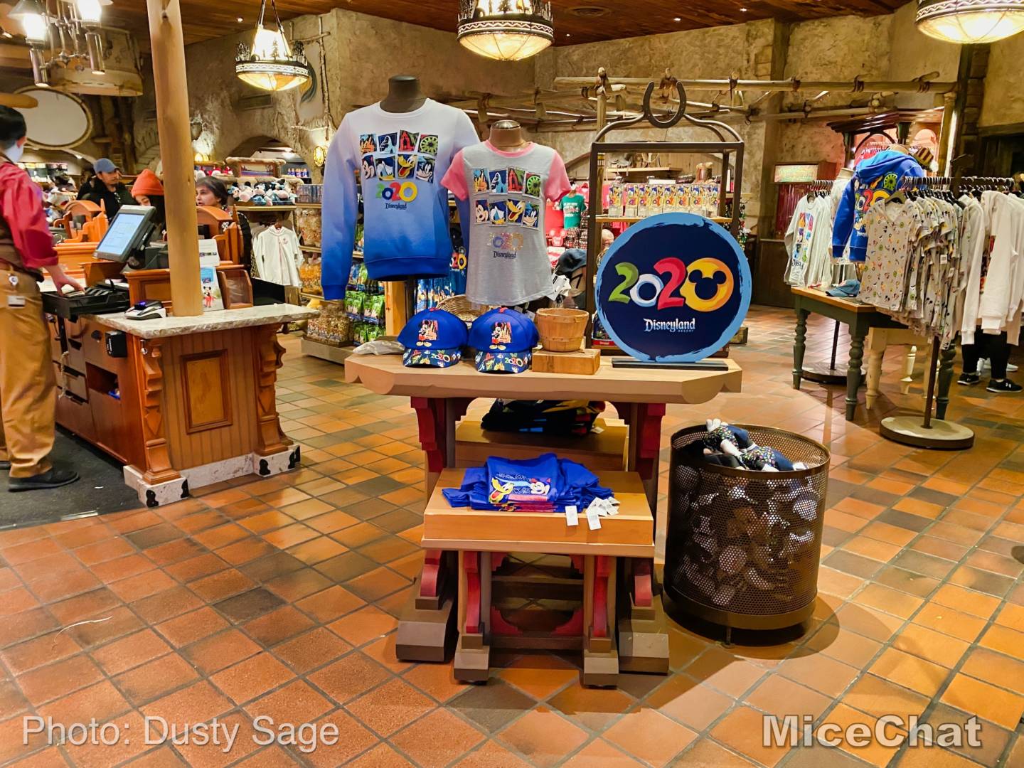 , Disneyland Update – Baby Yoda Tastes Delicious