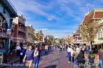 Disneyland-News-Crowds-Main-Street-Open