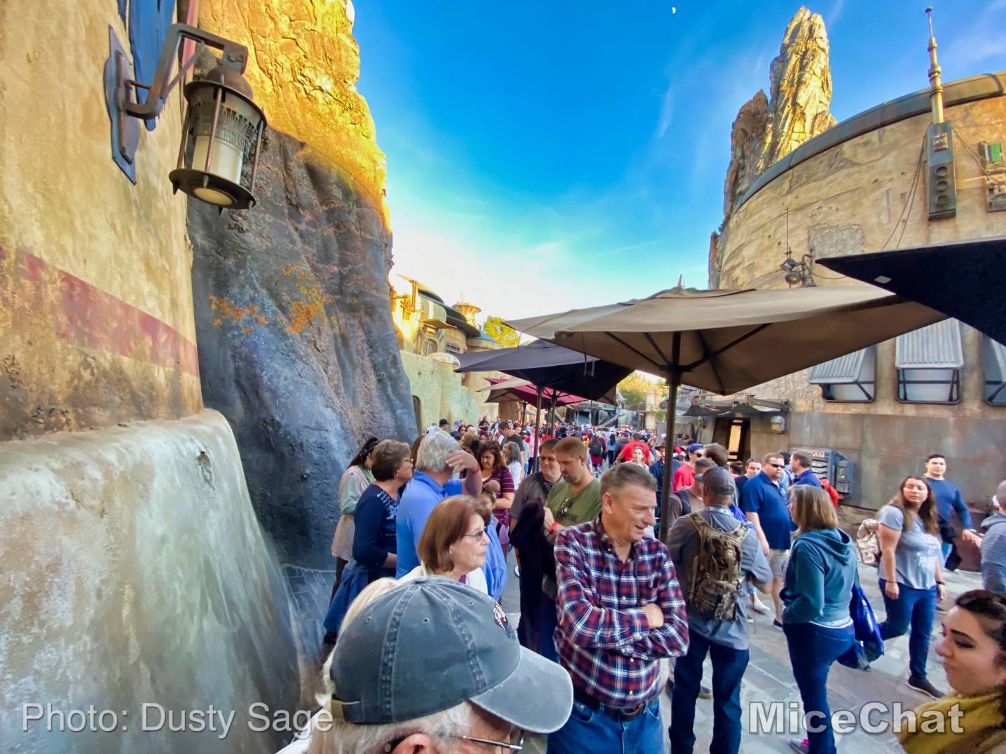 , Disneyland Update – Baby Yoda Tastes Delicious