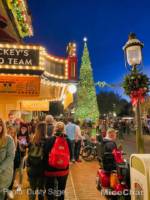 Disneyland-News-christmas-main-street-8
