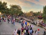 Disneyland-News-crowds-new-orleans-square-2